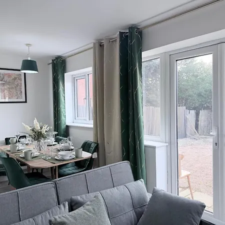 52 Ring Road 2 Shared House Ensuite