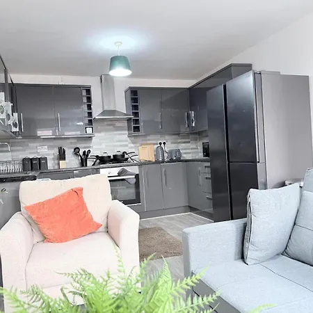 52 Ring Road 2 Shared House Ensuite Homestay *