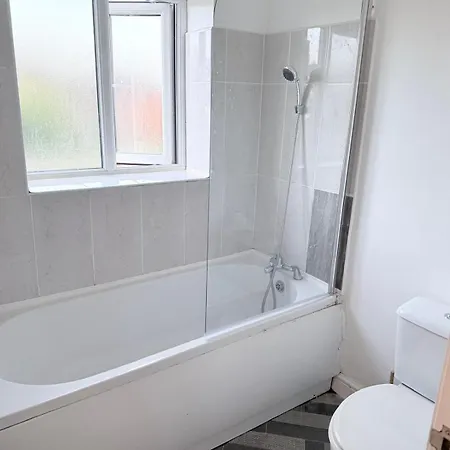 52 Ring Road 2 Shared House Ensuite * Leeds (West Yorkshire)