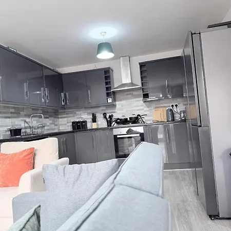 52 Ring Road 2 Shared House Ensuite Homestay *
