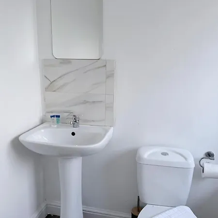 52 Ring Road 2 Shared House Ensuite Homestay *