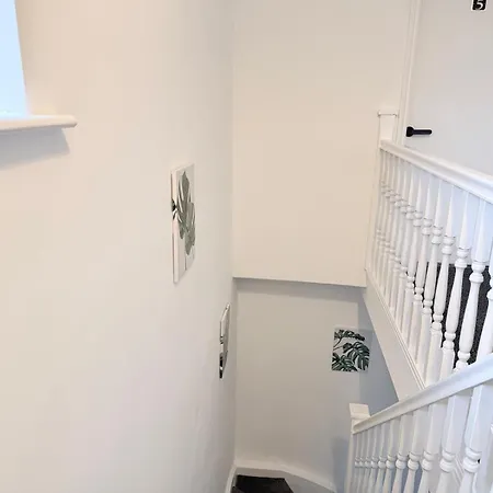 52 Ring Road 2 Shared House Ensuite Homestay *